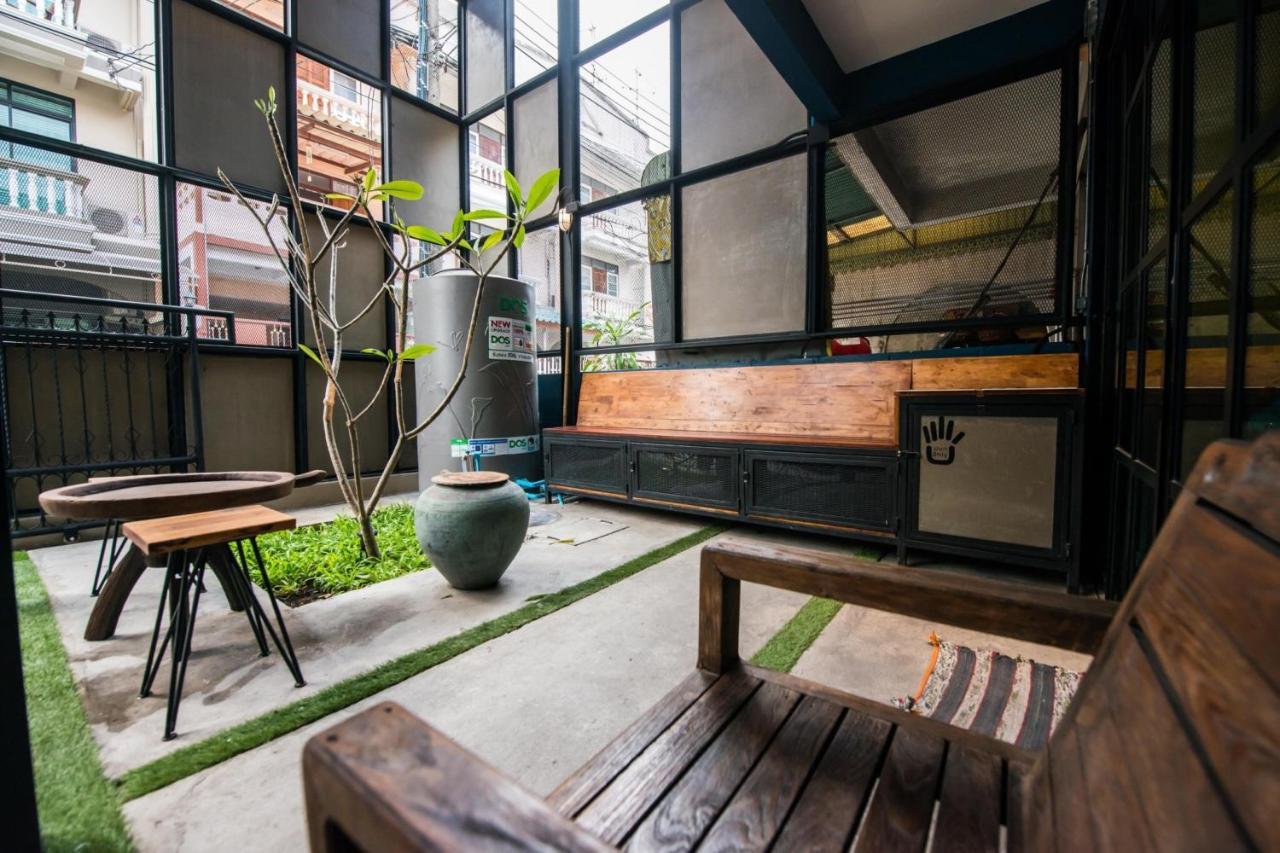4Share Hostel (Adults Only) Banguecoque Exterior foto